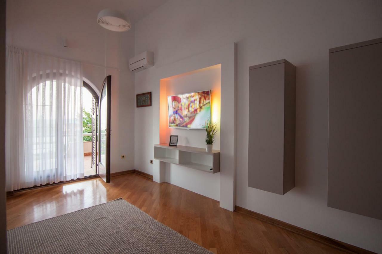 Royale Krk Vila *